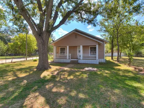 1125 E Walnut, Shawnee, OK 74801