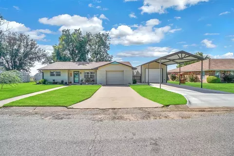 107 Fairview Ln, Tipton, OK 73570
