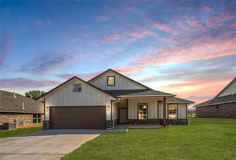 1208 Coffey Dr, Perry, OK 73077