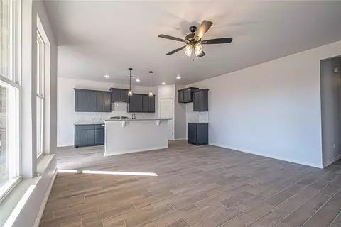 1208 Coffey Dr, Perry, OK 73077 photo 5