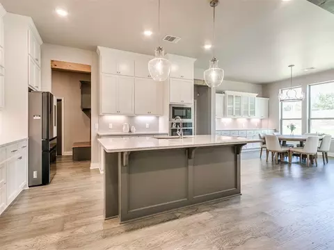 18704 Neri Dr, Edmond, OK 73012