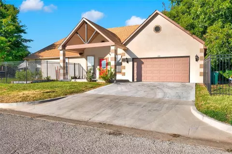 601 SW 30 St, Oklahoma City, OK 73109