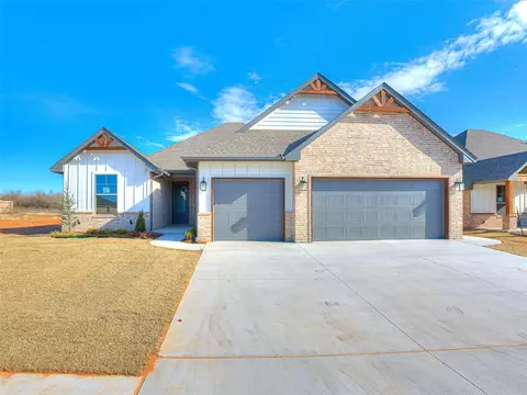4720 Mustang Park Blvd, Mustang, OK 73064