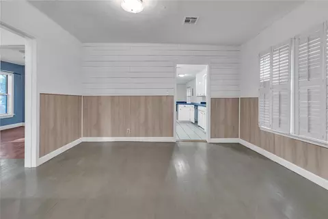 24 E Kirk St, Shawnee, OK 74801 photo 5