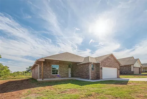 1206 Coffey Dr, Perry, OK 73077 photo 4