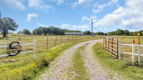 28468 E County Road 1650, Elmore City, OK 73433