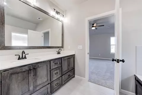 2425 Creekview Trl, Moore, OK 73160 photo 30