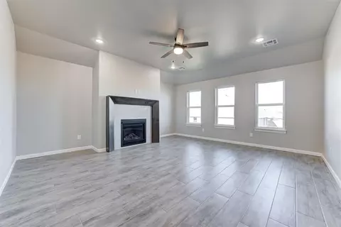 2425 Creekview Trl, Moore, OK 73160 photo 3