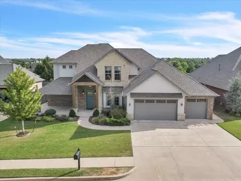 824 Gateway Bridge Rd, Edmond, OK 73034