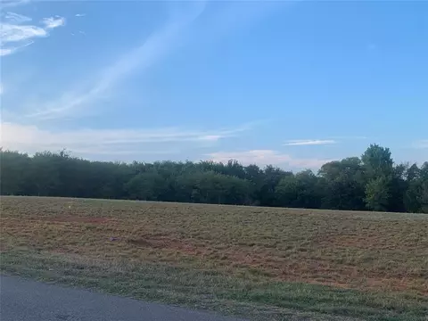 2286 E Sooner, Blanchard, OK 73010 photo 2