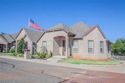 106 Rue De Montserrat, Norman, OK 73071