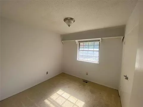 228 E Beech Ave, Yukon, OK 73099 photo 13