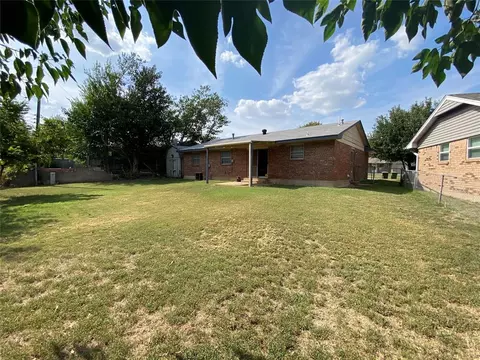 228 E Beech Ave, Yukon, OK 73099 photo 17