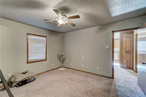 1106 E Floyd Ave, Apache, OK 73006 photo 8
