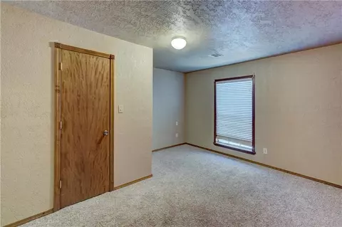 1106 E Floyd Ave, Apache, OK 73006 photo 21