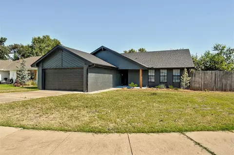 1236 Morrison Trl, Edmond, OK 73012