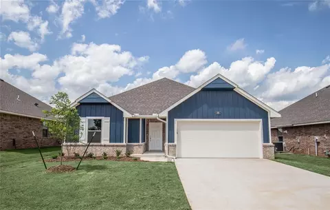 809 Halley Dr, Moore, OK 73160 photo 2