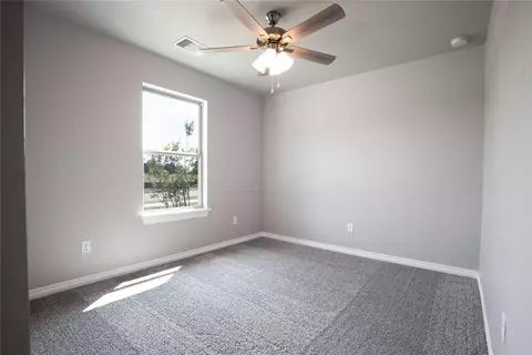 809 Halley Dr, Moore, OK 73160 photo 17