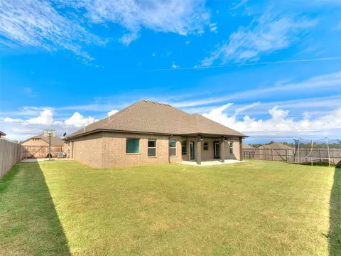 224 Springtree Dr, Harrah, OK 73045 photo 19