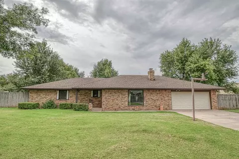 2369 County Road 1207, Blanchard, OK 73010