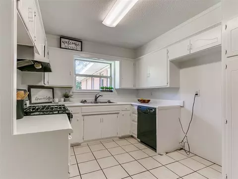 613 Redstone Ave, Edmond, OK 73013 photo 34
