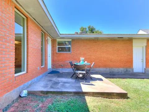 613 Redstone Ave, Edmond, OK 73013 photo 8