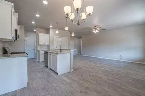 1204 Coffey Dr, Perry, OK 73077 photo 8