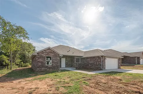 1204 Coffey Dr, Perry, OK 73077 photo 4
