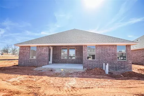 817 Halley Dr, Moore, OK 73160 photo 15