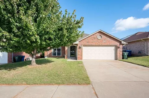 9503 Peachtree Ln, Midwest City, OK 73130