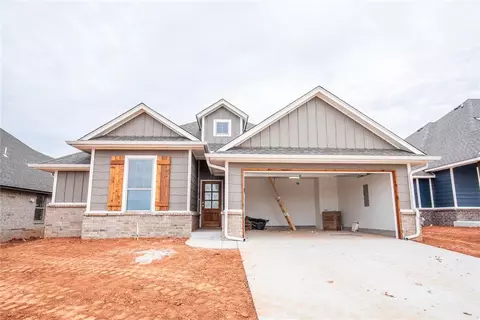 3008 Crossover Ct, Moore, OK 73160 photo 2