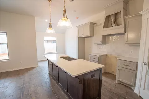 3008 Crossover Ct, Moore, OK 73160 photo 4