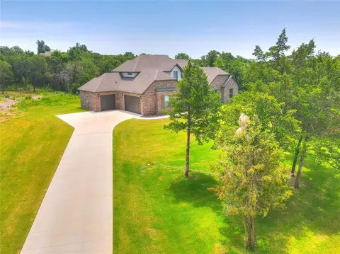 6812 Eastlake Rdg, Oklahoma City, OK 73150