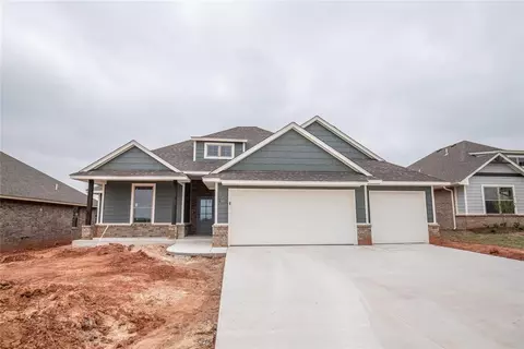 2920 Crossover Ct, Moore, OK 73160 photo 2