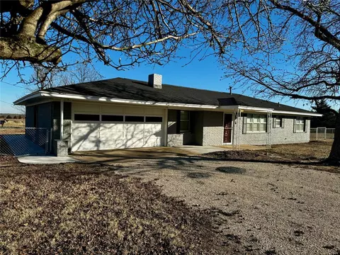 518 N Magnolia Ave, Stratford, OK 74872