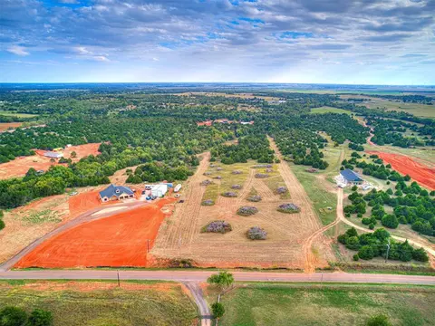 13600 SW 89th St, Mustang, OK 73064