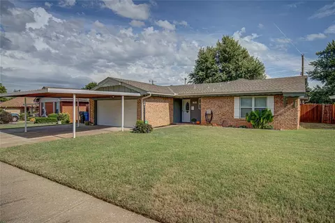 805 W Silver Meadow Dr, Midwest City, OK 73110