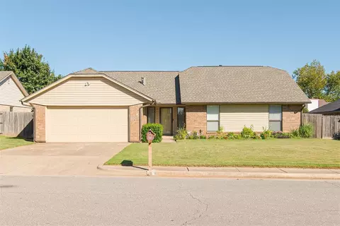 6 N Grand Fork Dr, Edmond, OK 73003