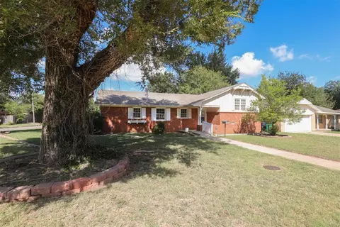 2737 NW 41st St, Oklahoma City, OK 73112