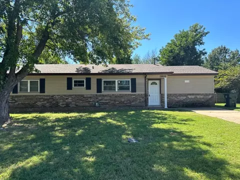 10608 Bellview Dr, Midwest City, OK 73130