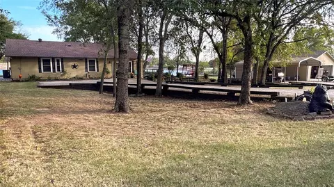 509 Five Lakes Dr, Sulphur, OK 73086