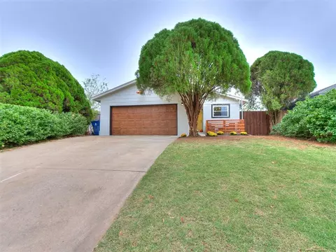 824 NW 104th St, Oklahoma City, OK 73114