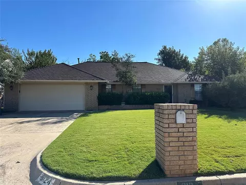 8124 Harvest Hills South Blvd, Oklahoma City, OK 73132