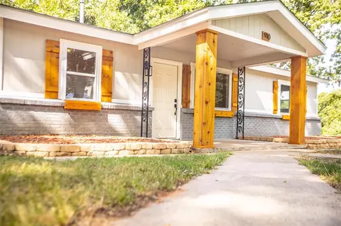 910 N Taylor St, Wynnewood, OK 73098
