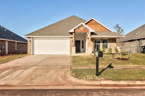 2409 Creekview Trl, Moore, OK 73160