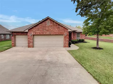 2621 Green Canyon Dr, Edmond, OK 73013