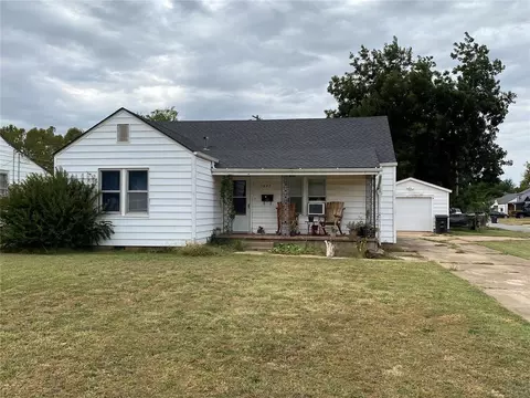 1602 S Monroe St, Enid, OK 73701