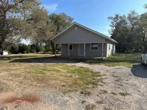 10651 90th St, Slaughterville, OK 73051