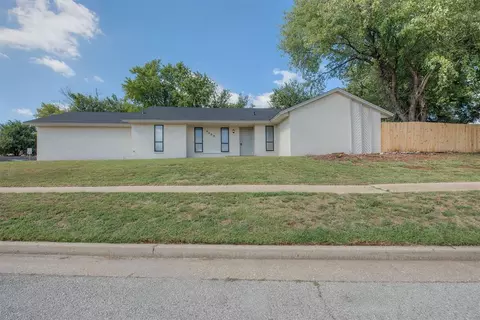 9409 S Country Club Dr, Oklahoma City, OK 73159
