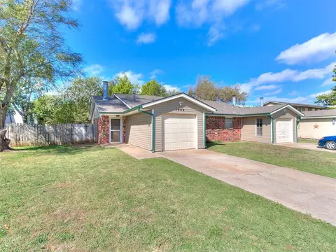 1906 Chandelier Dr #1908, Norman, OK 73069